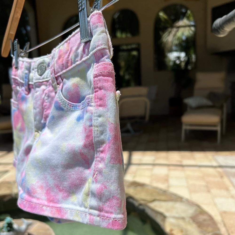 Gap Kids 1969 Tie-Died Jean Shorts - Picture 3 of 15